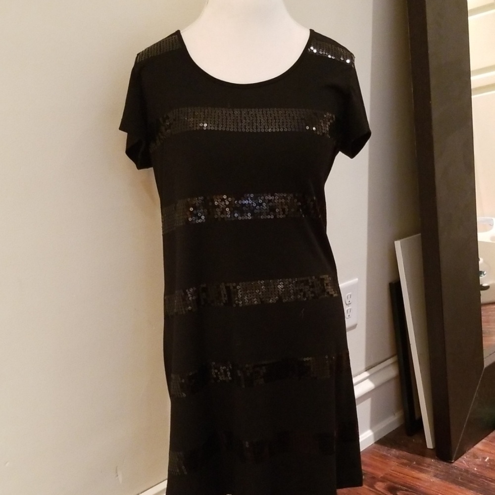 Cocktail dress. Comfy. Striped